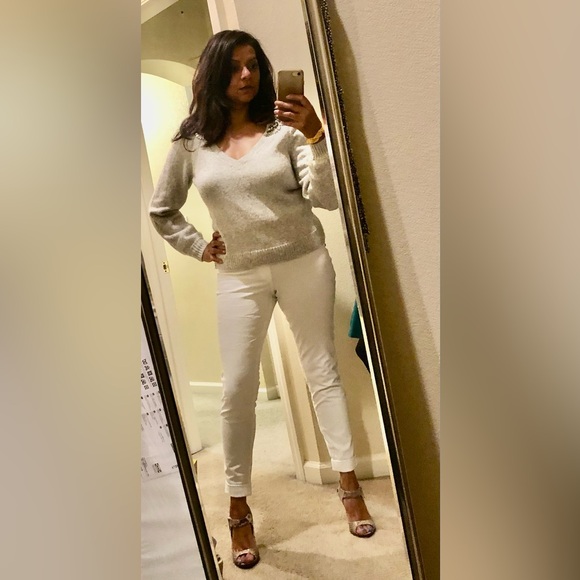 HUE White stretch Denim Leggings, White, size Small. - Picture 5 of 12